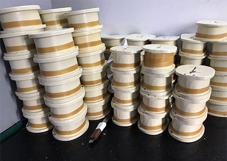 硅膠灌模出現(xiàn)冒泡，啥情況
